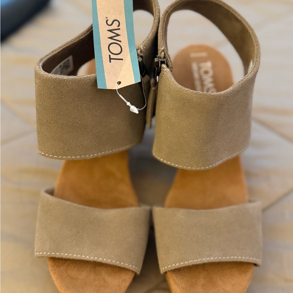 TOMS Dune Suede Platform Sandals